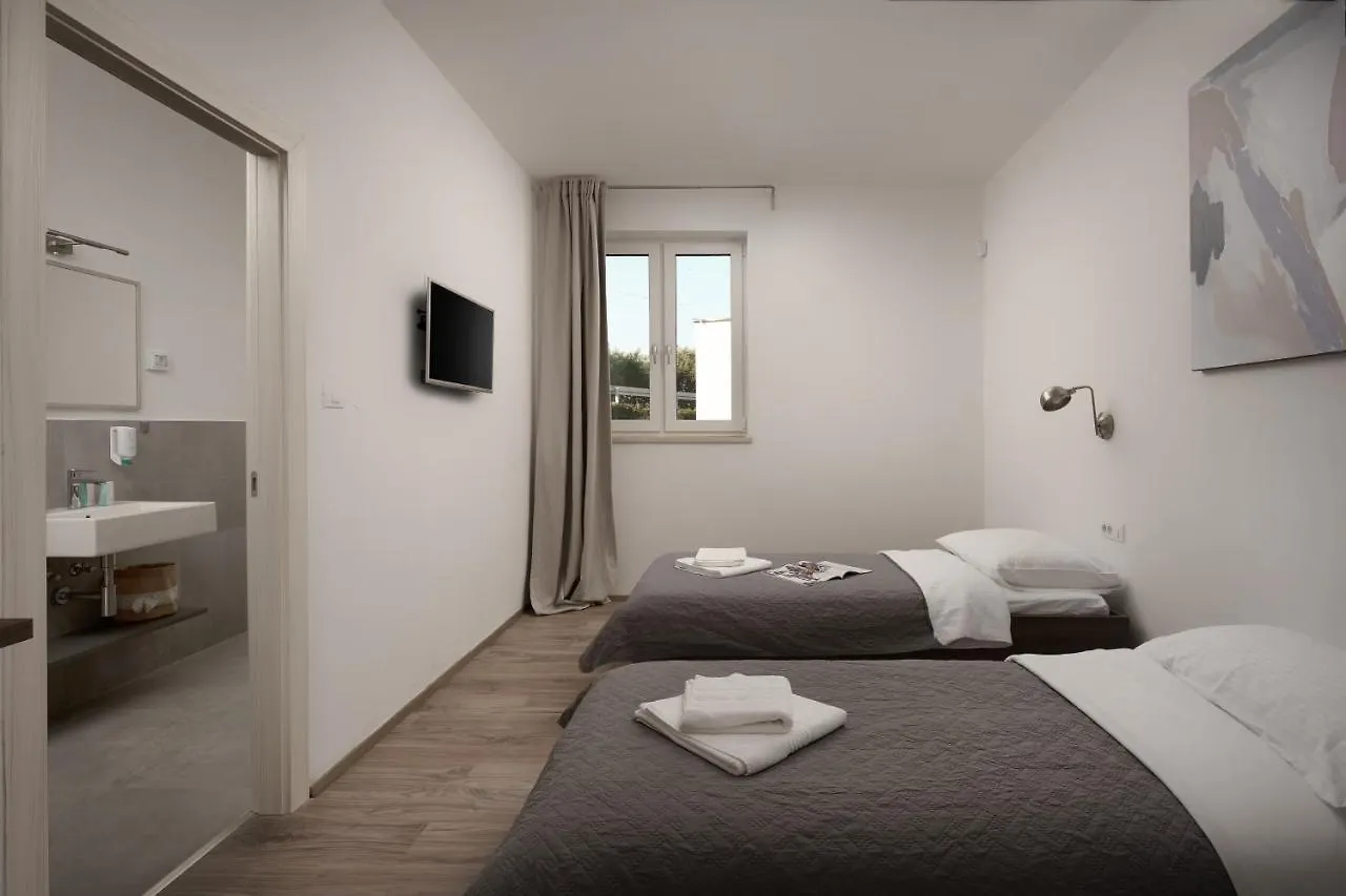 Villa Kalu 2 Filipana